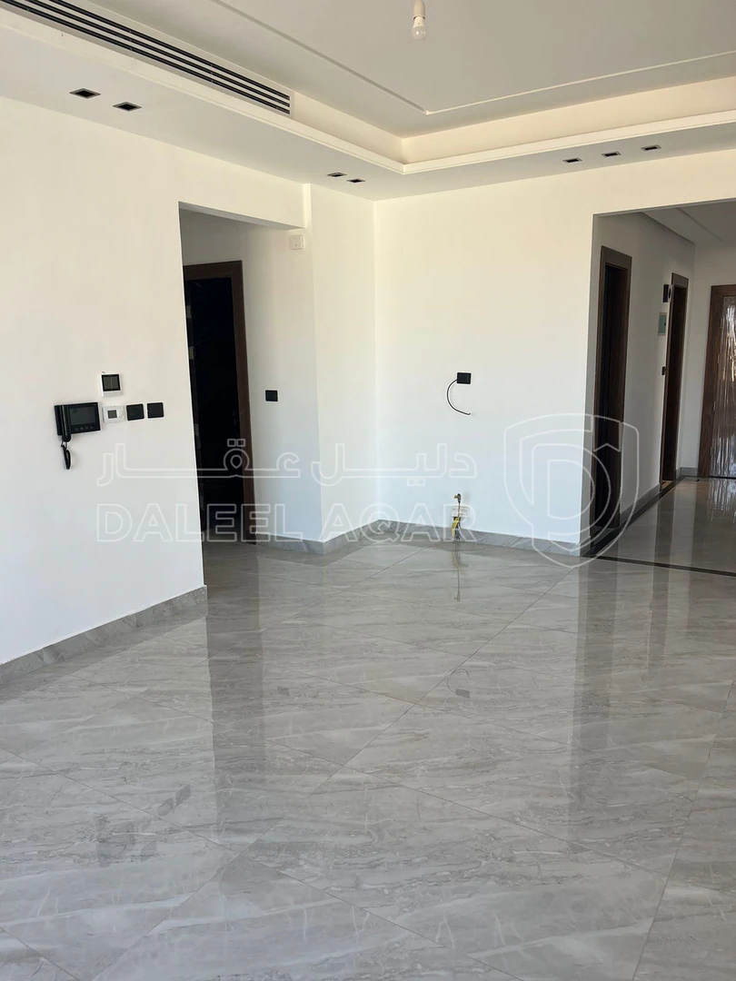 شقة في كردور عبدون / الصنوبر - 225,000 دأ - صورة 1